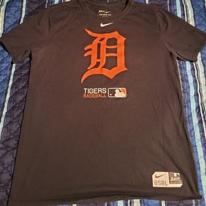 Nike large blue Detroit Tigers dri fit shirt